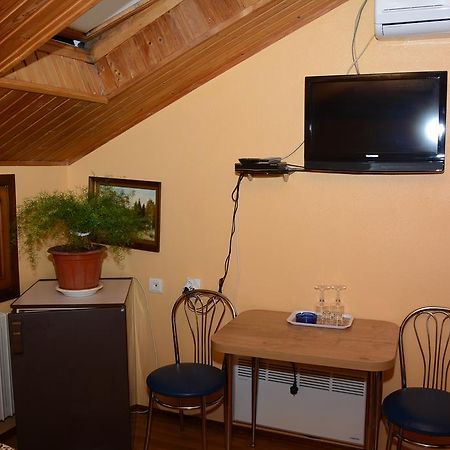 Bazar Motel Chisinau Bagian luar foto