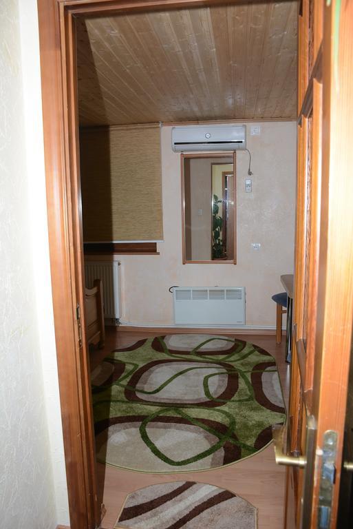 Bazar Motel Chisinau Bagian luar foto